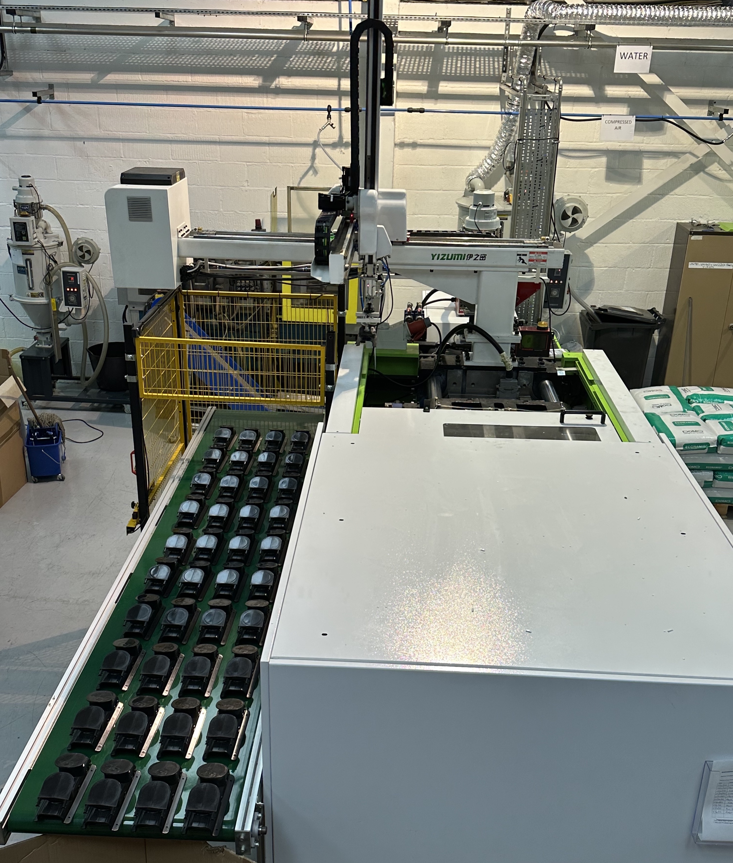 Injection Moulding Machine
